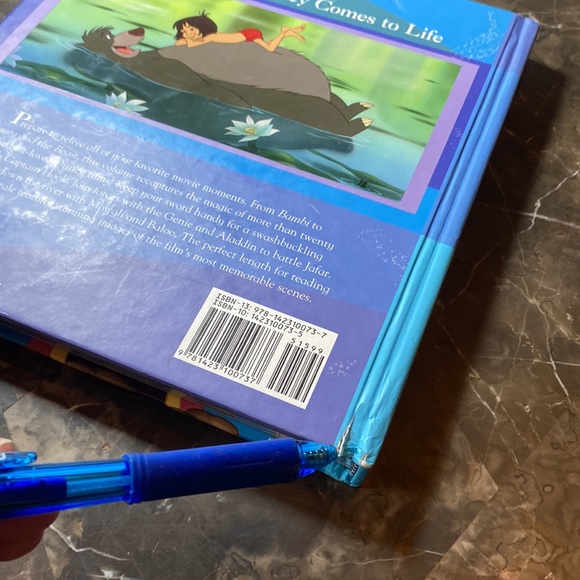 New Disney Storybook Collection:A treasury of Tales. 10 fully animated stories. - Picture 16 of 16